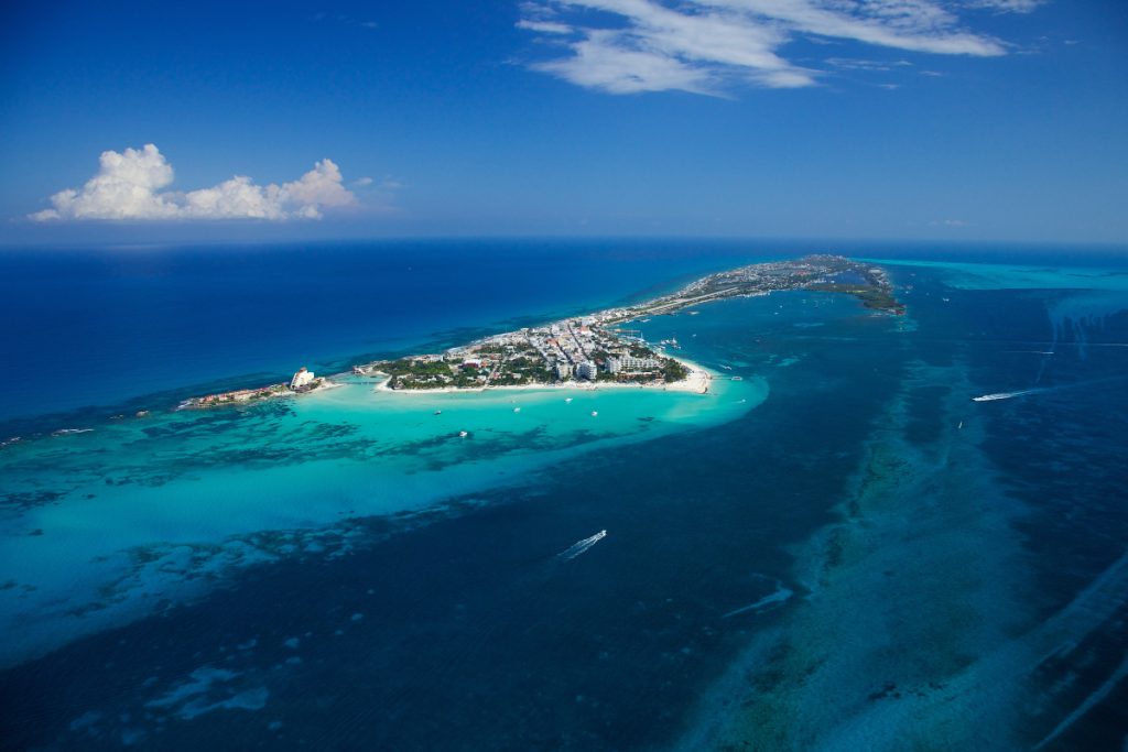 isla-mujeres-aerial-view