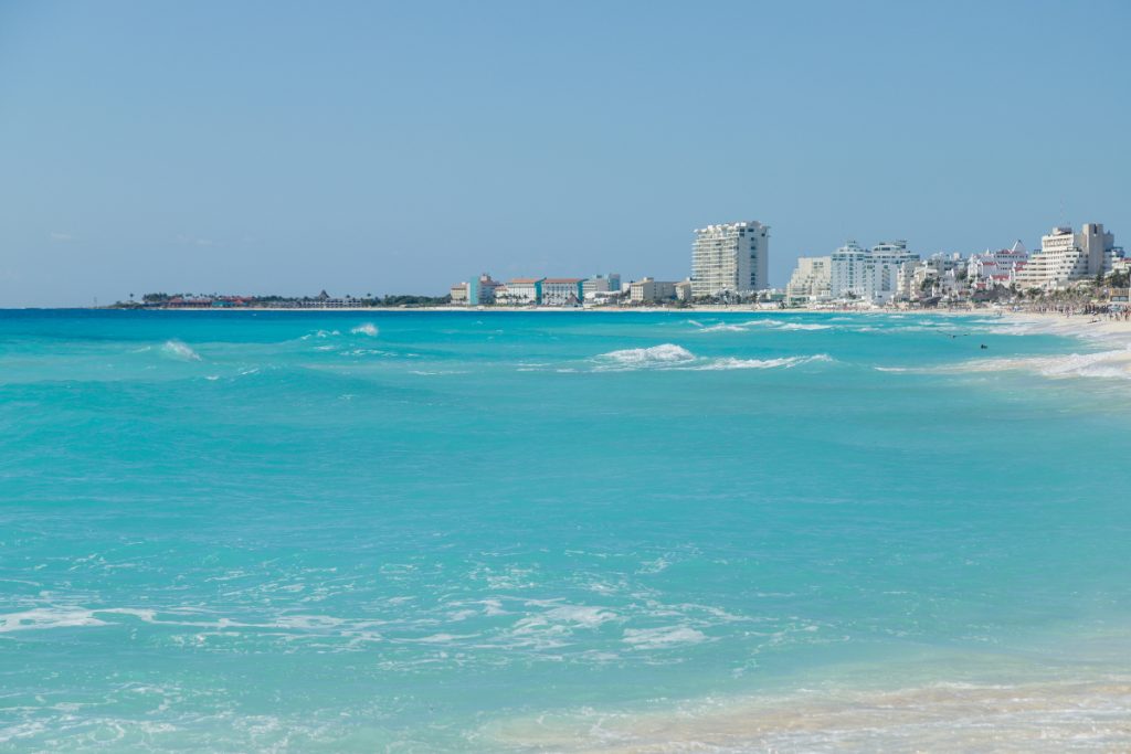 beautiful-beach-in-Cancun